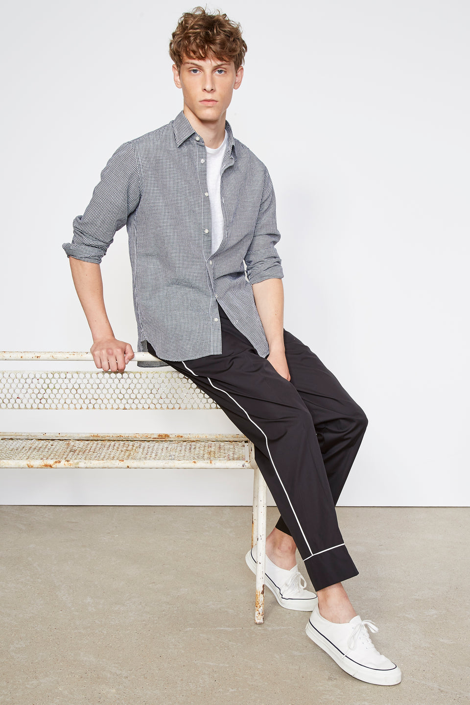 Look - 26