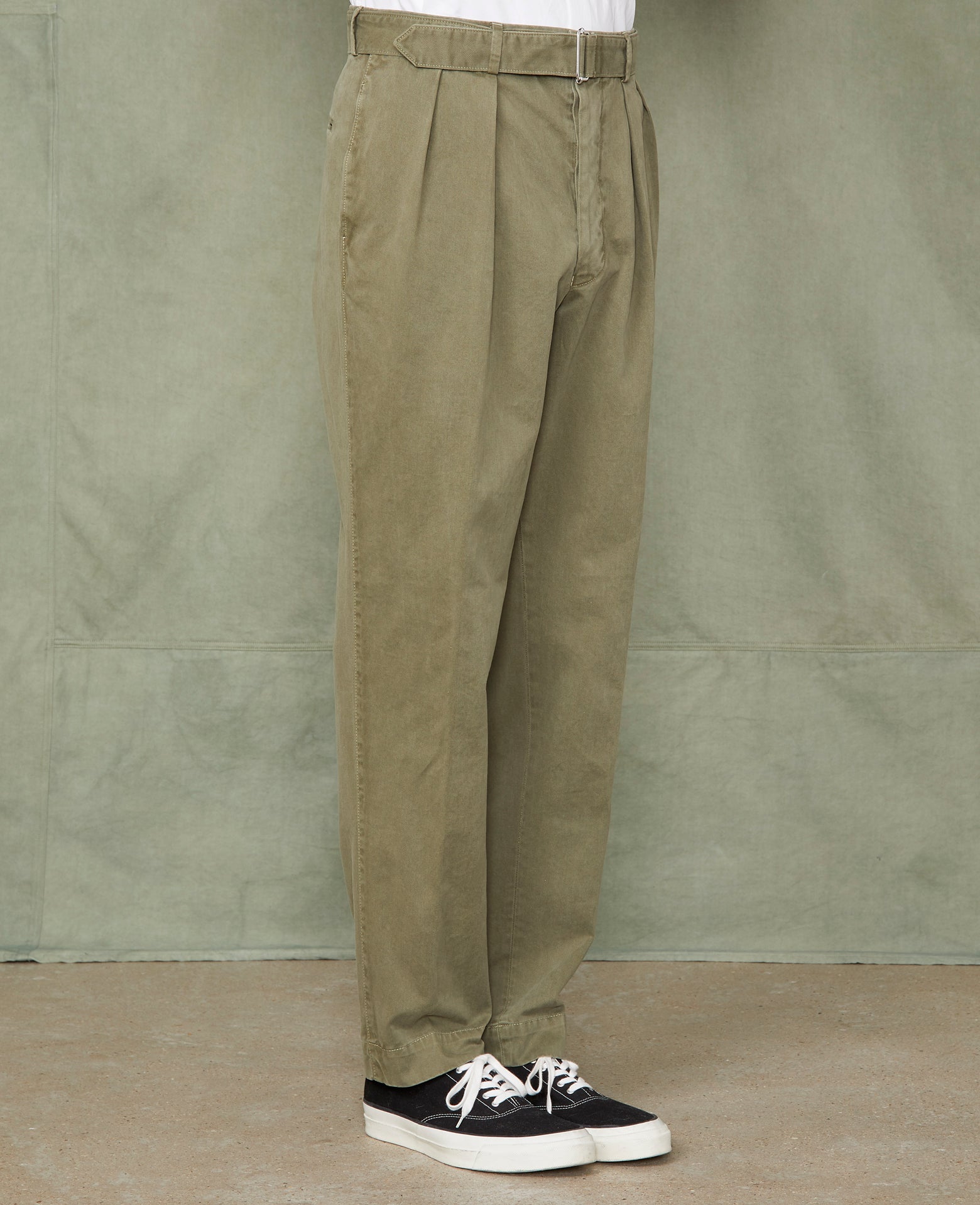 Pleated chino - Image 2