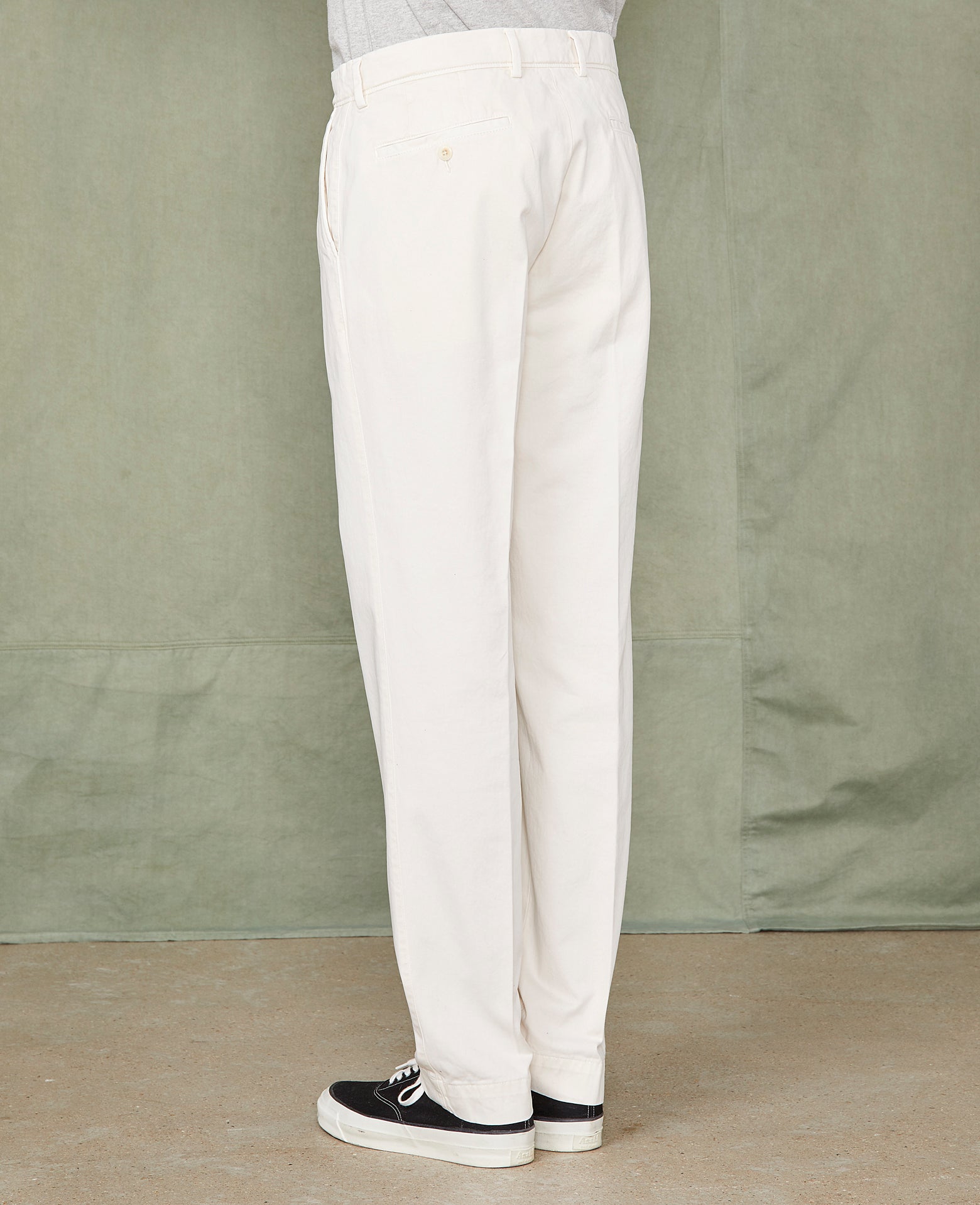 Chino plain front - Image 3