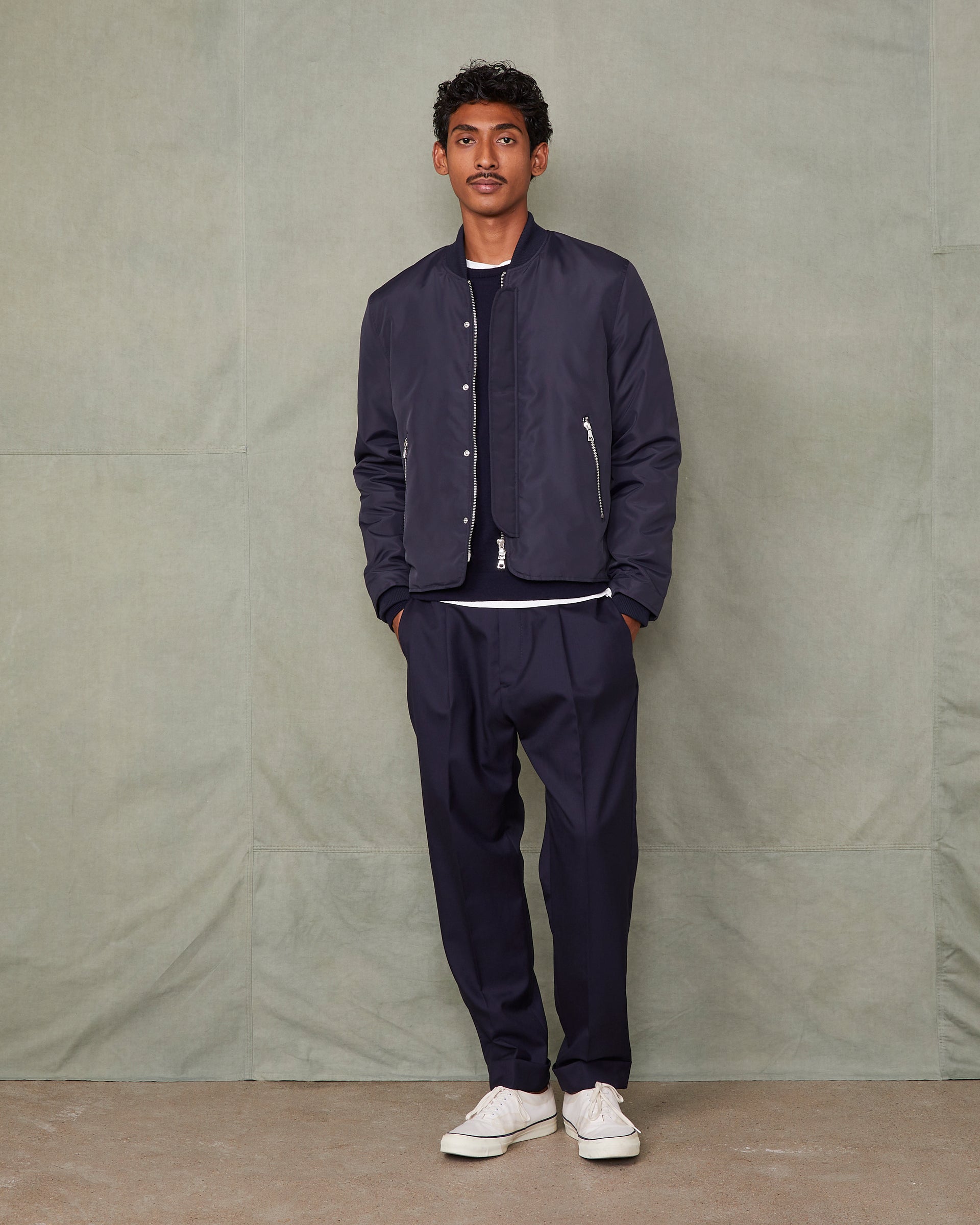 Efy bomber - Image 2