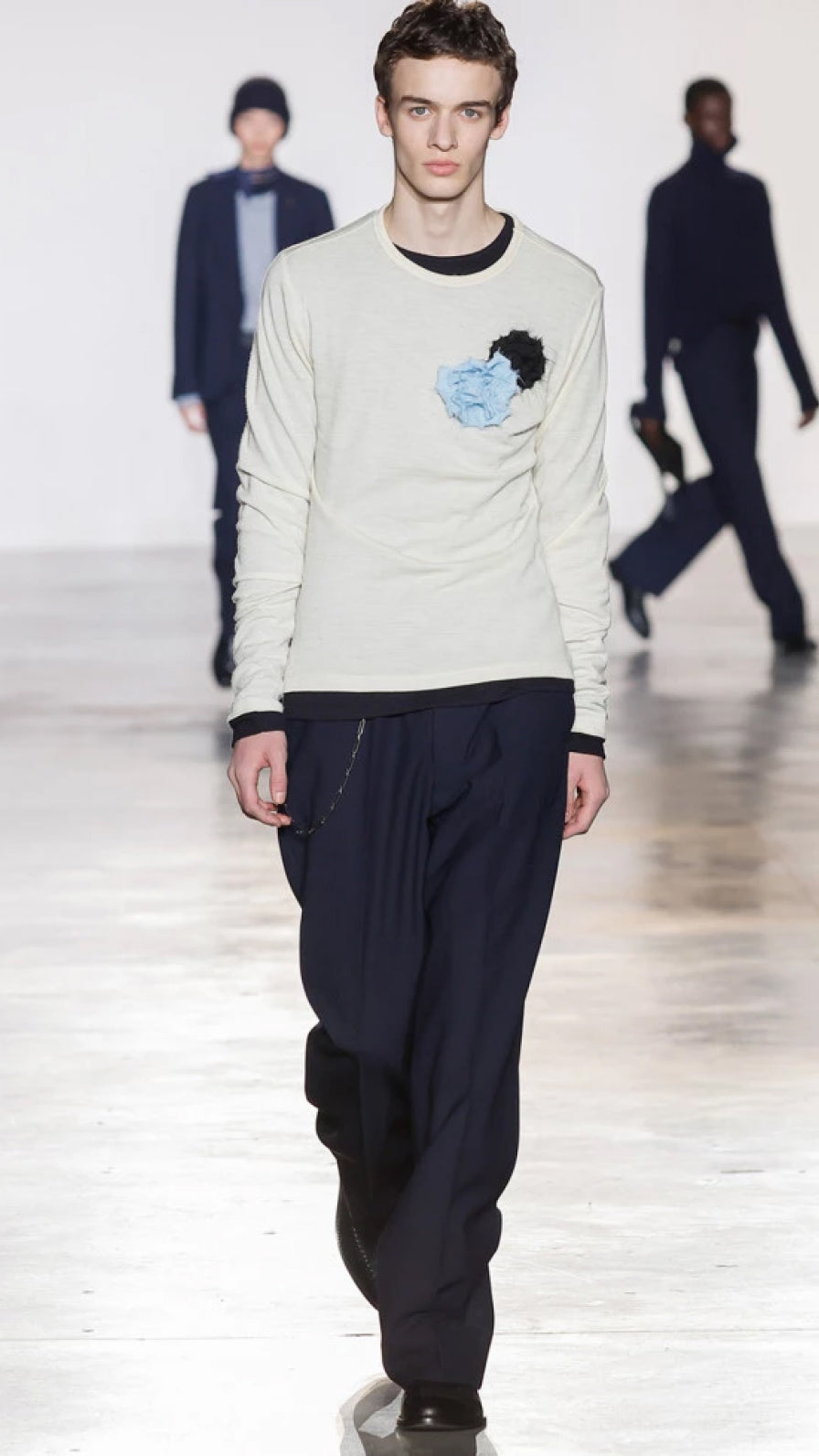 Look - 5