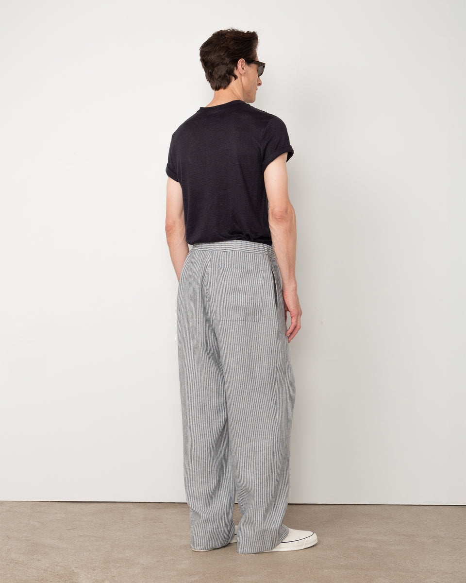 Chino nilson - Image 2