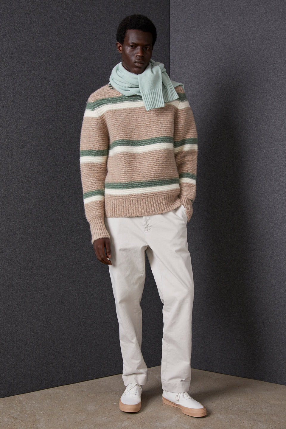 Look - 34
