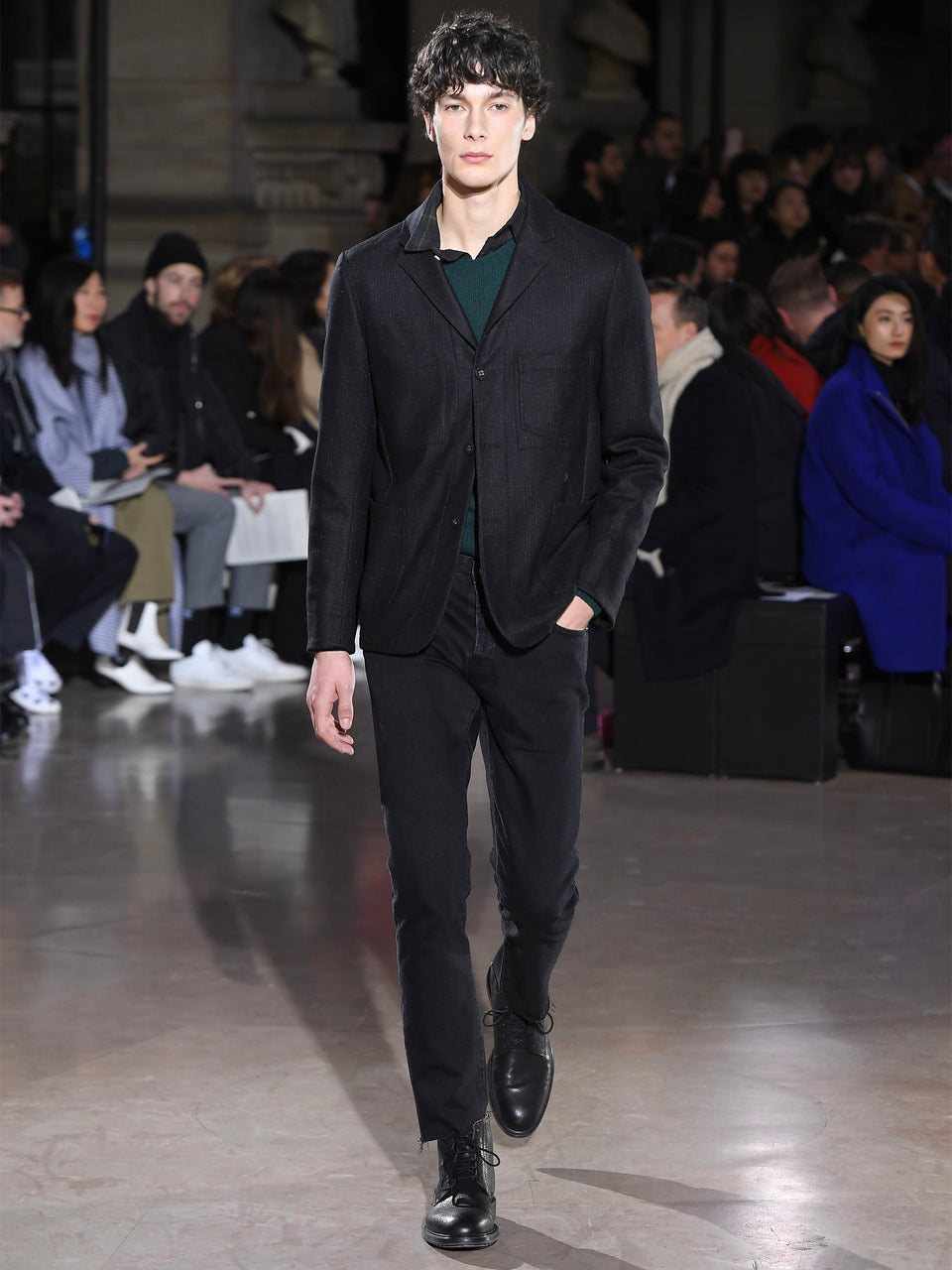 Look - 47
