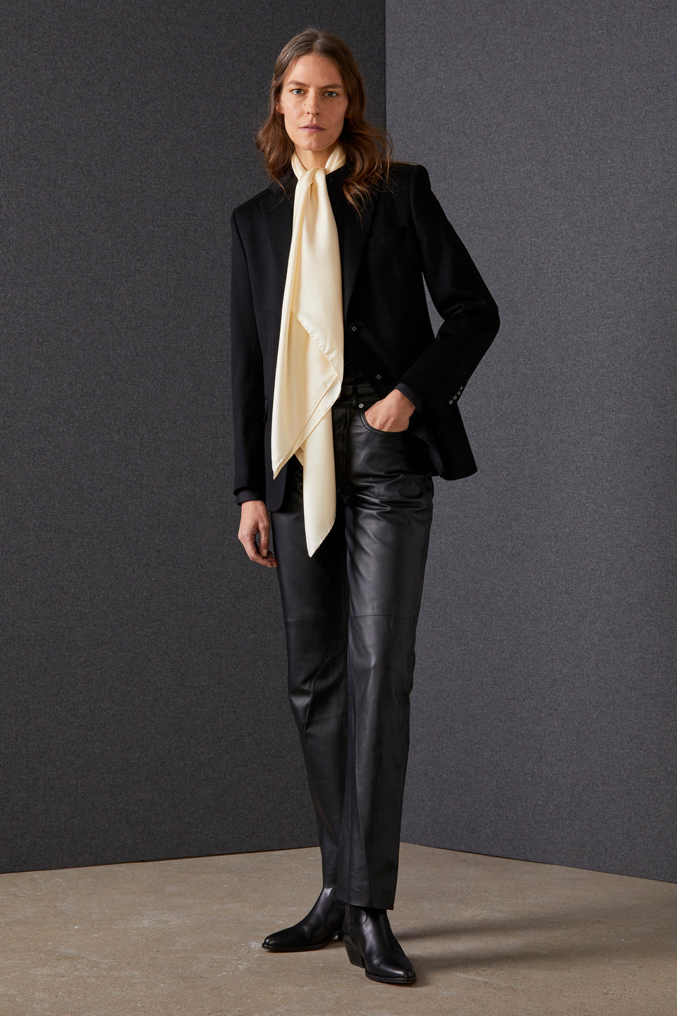Look - 48