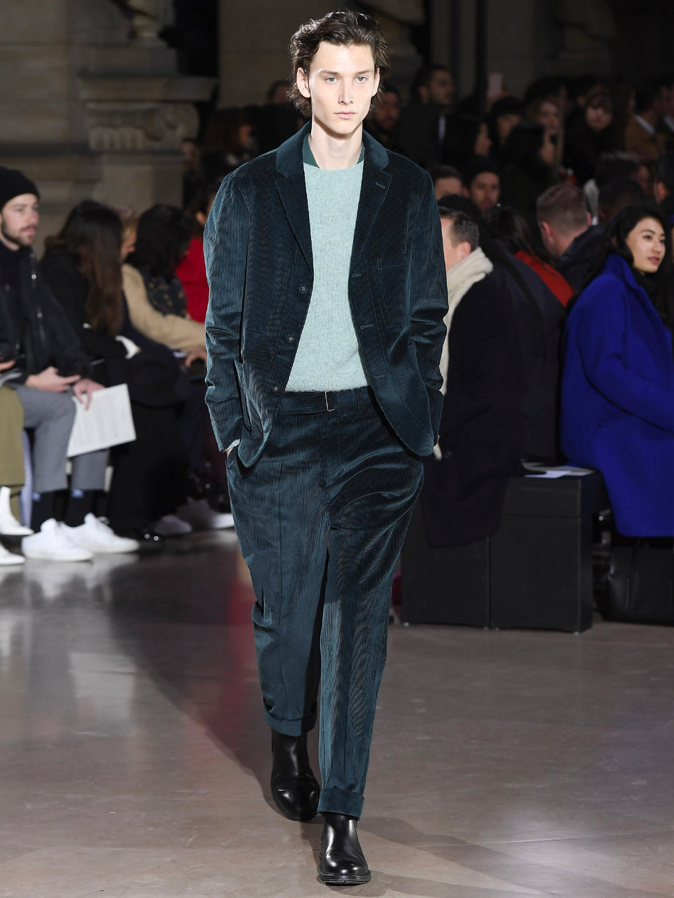 Look - 49