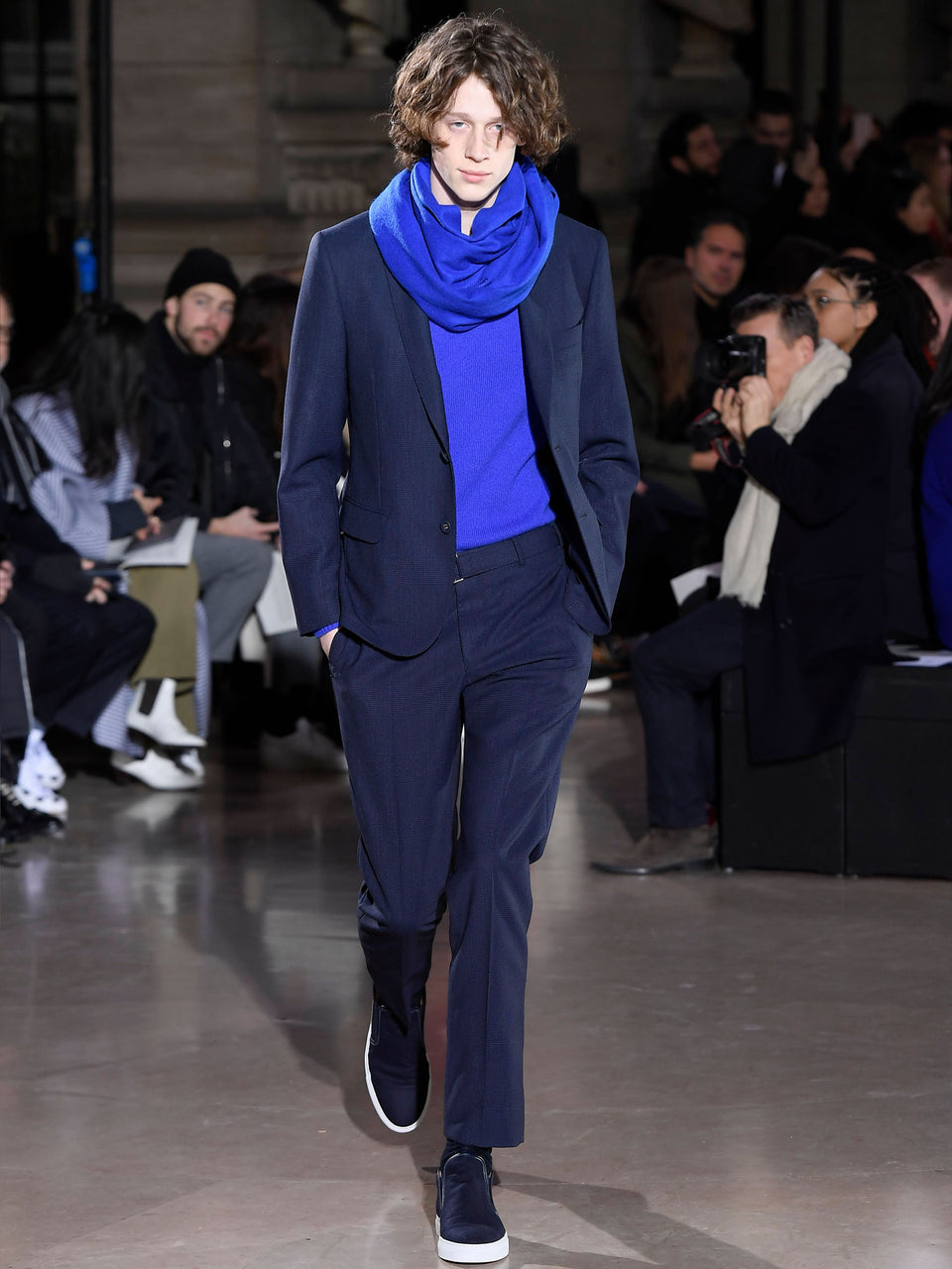 Look - 25
