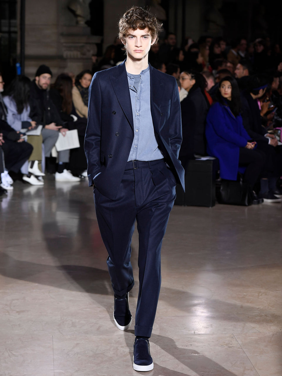 Look - 28
