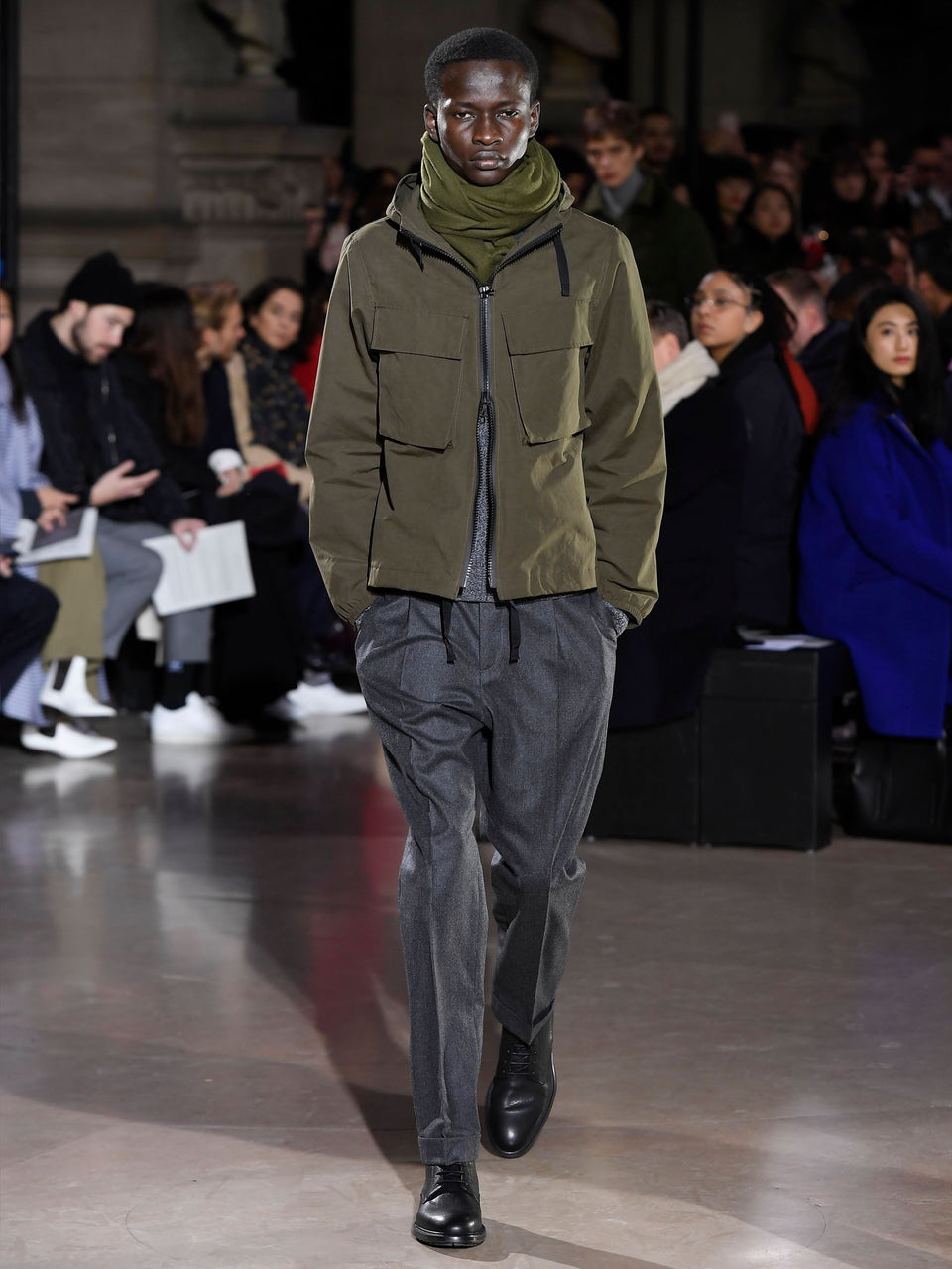 Look - 8