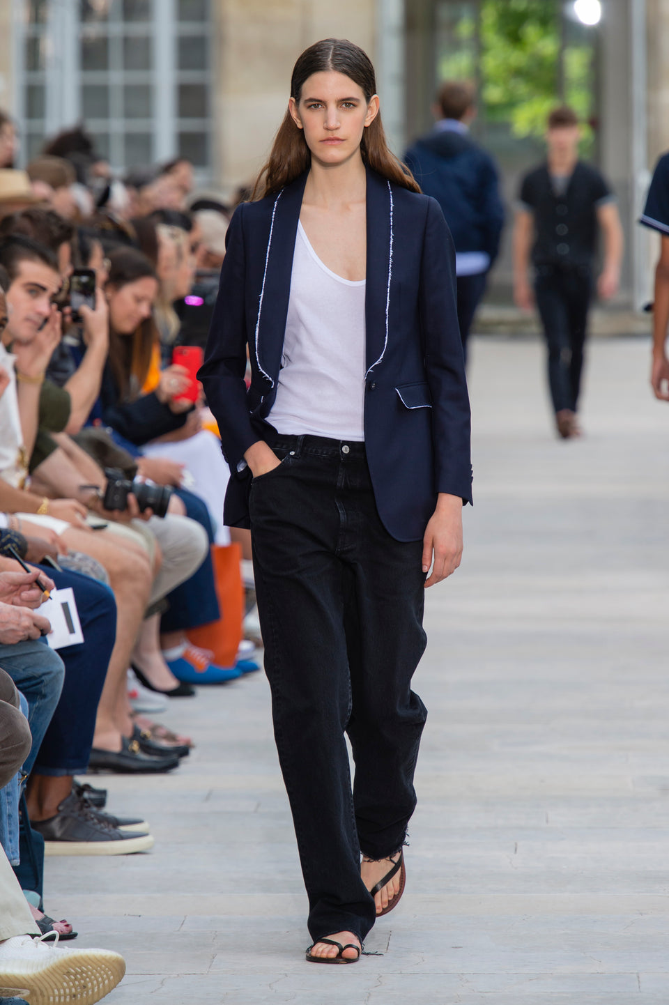 Look - 17