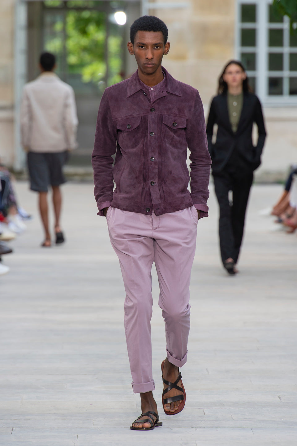 Look - 36
