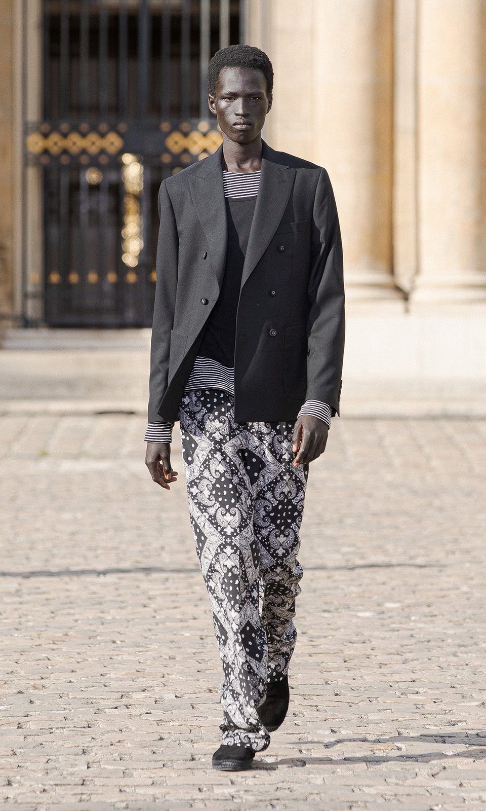 Look - 11