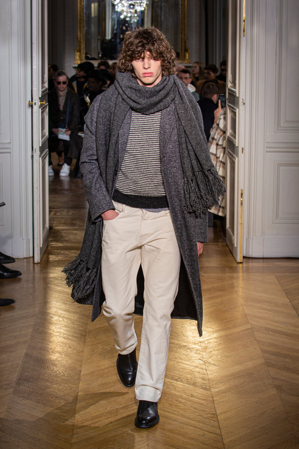 Look - 10