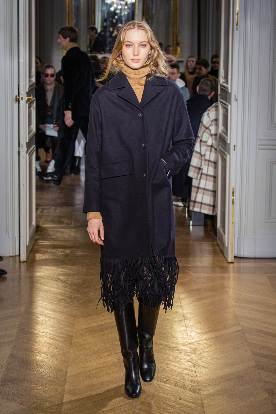 Look - 16