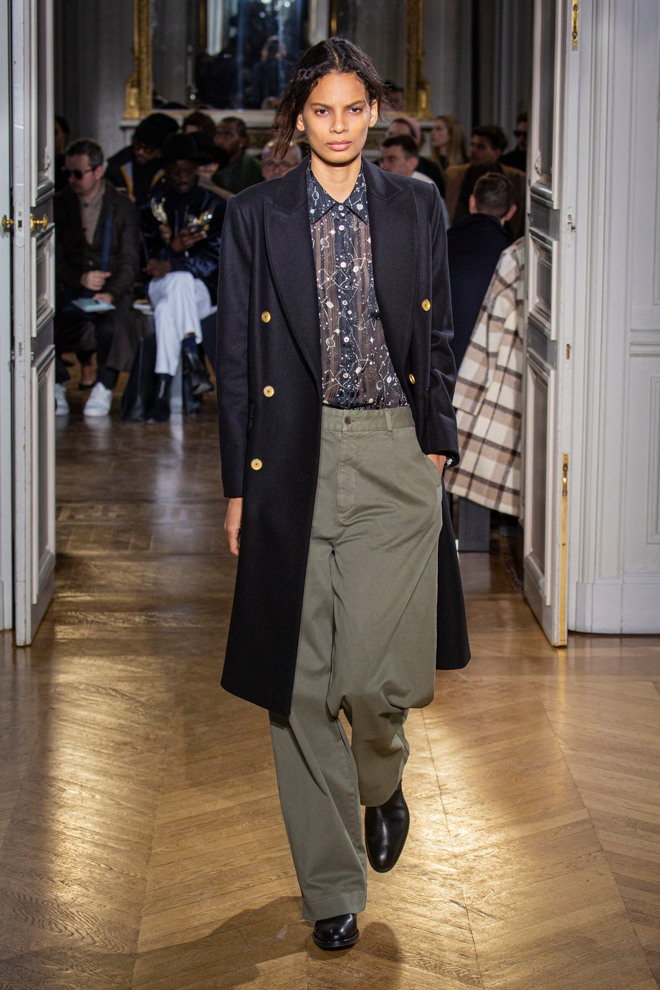 Look - 34