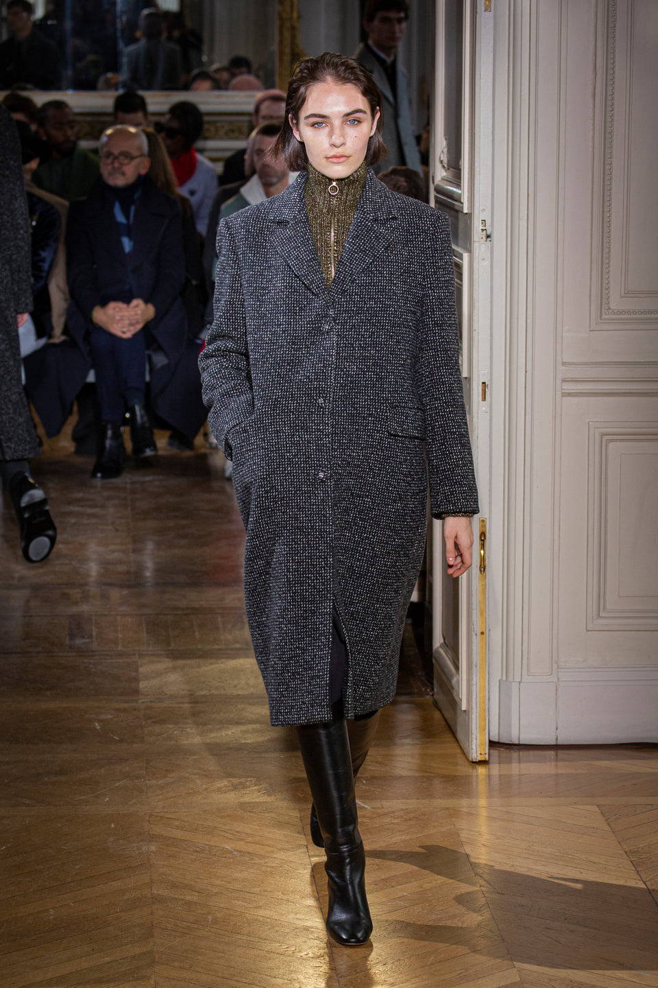Look - 40