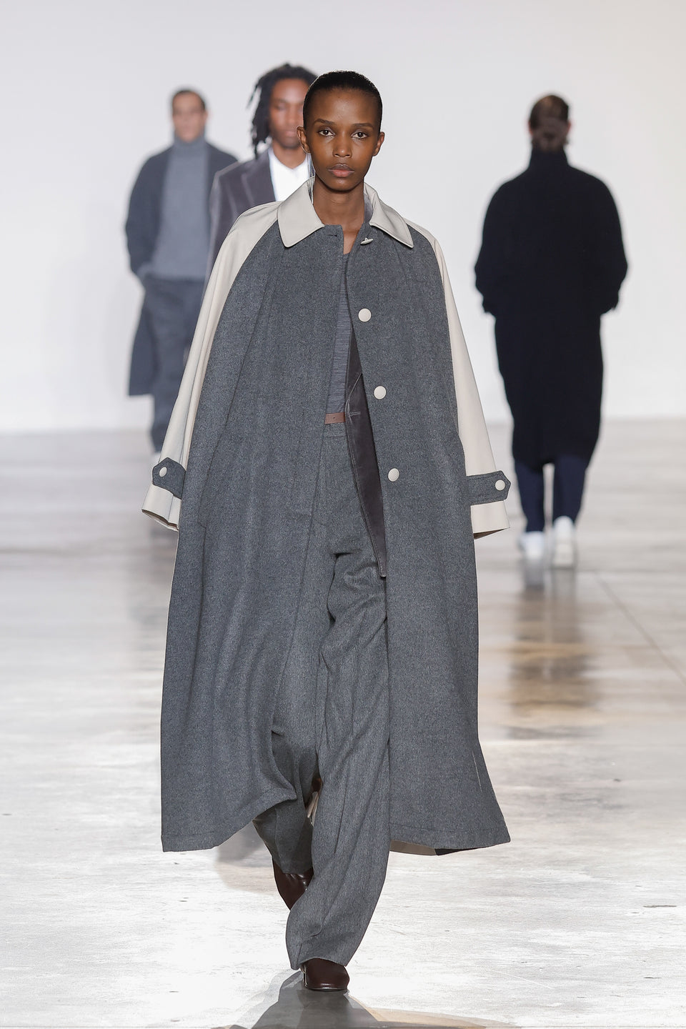 Look - 28