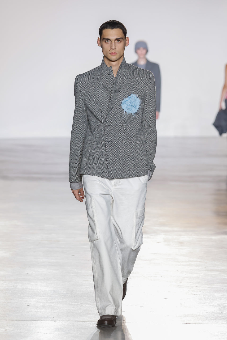 Look - 40