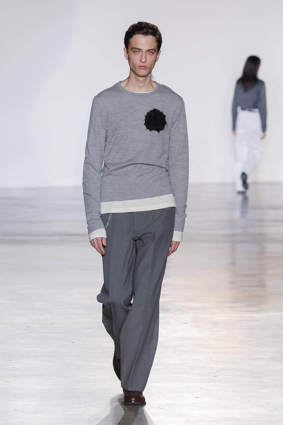 Look - 48