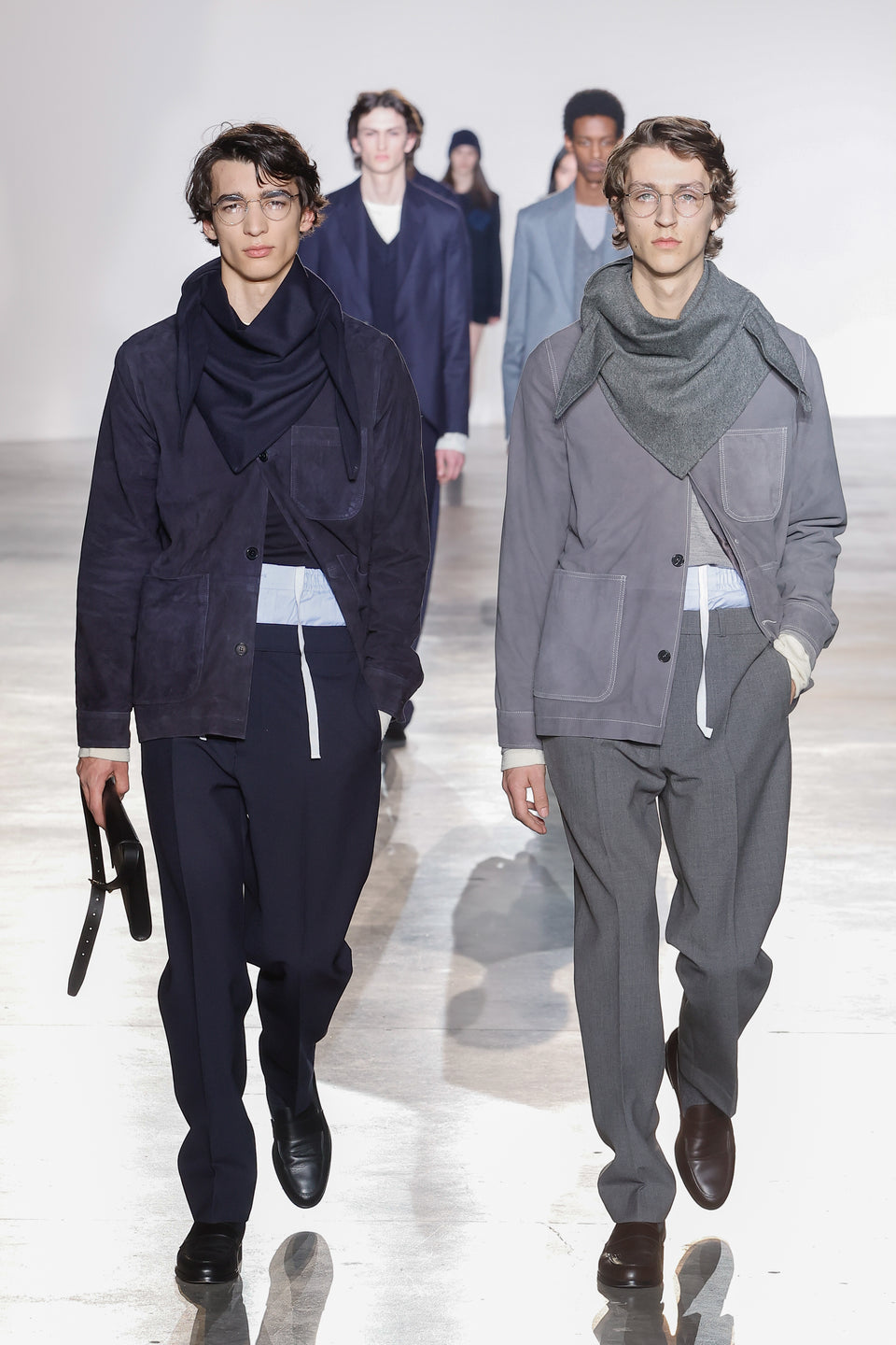 Look - 13