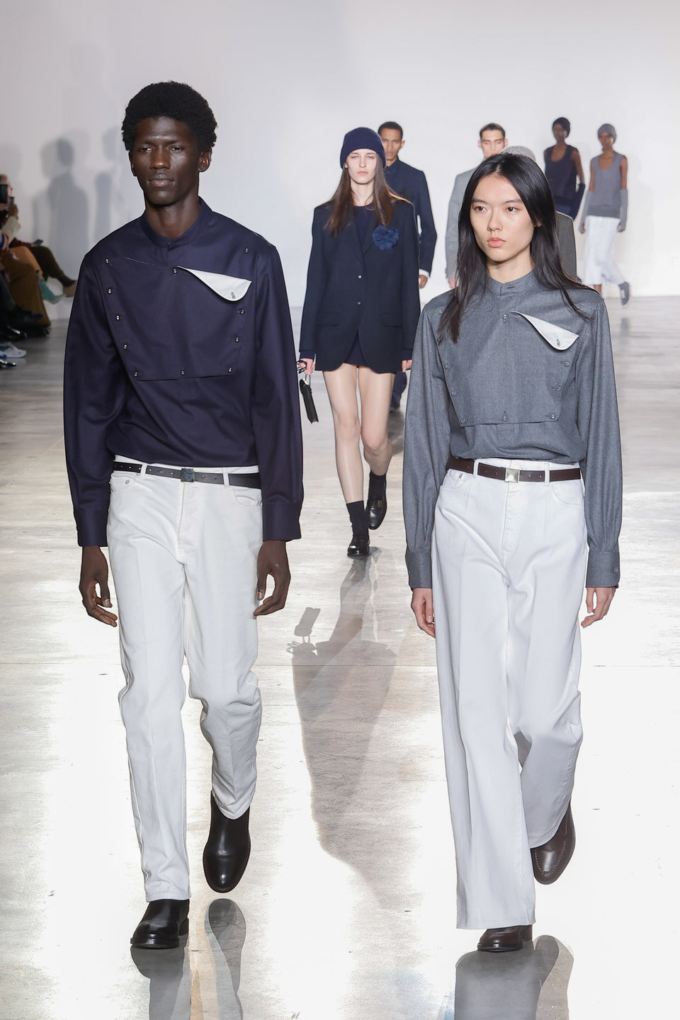 Look - 15