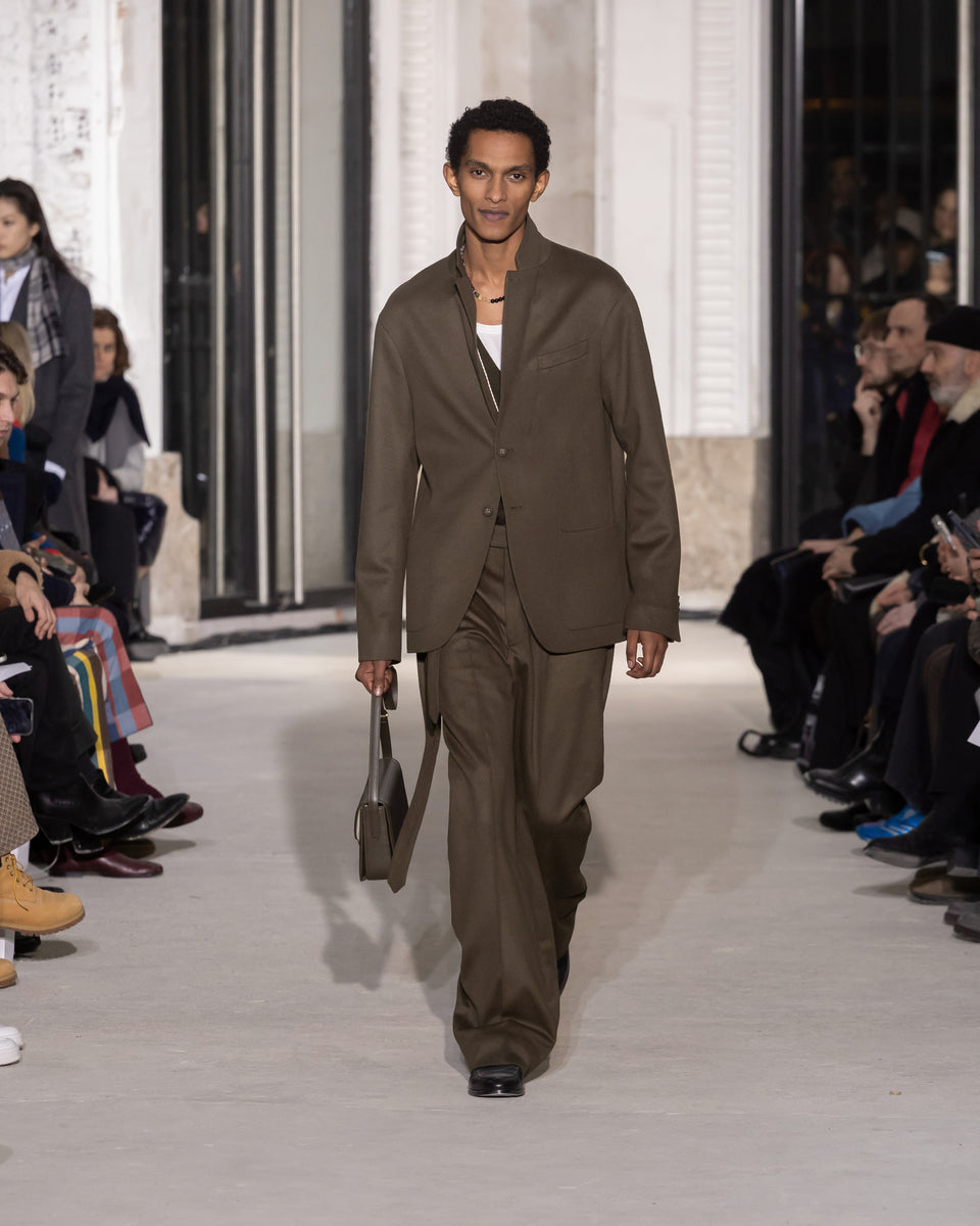 Look - 33