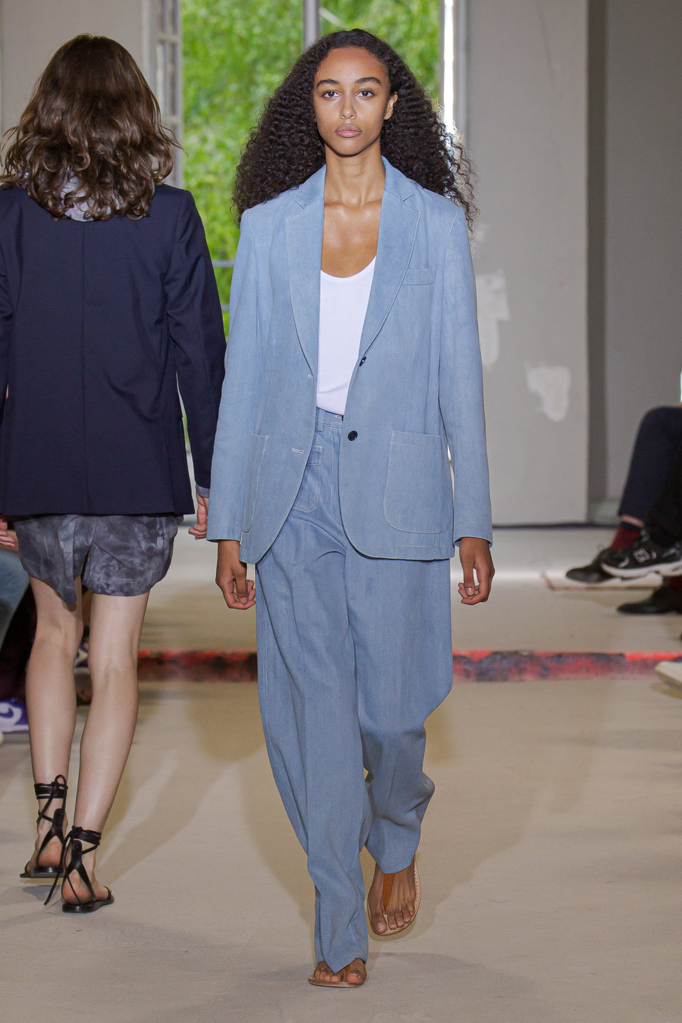 Look - 9