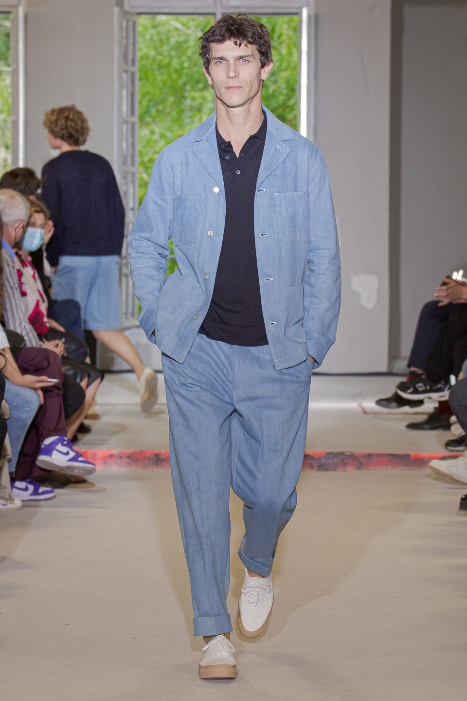 Look - 11