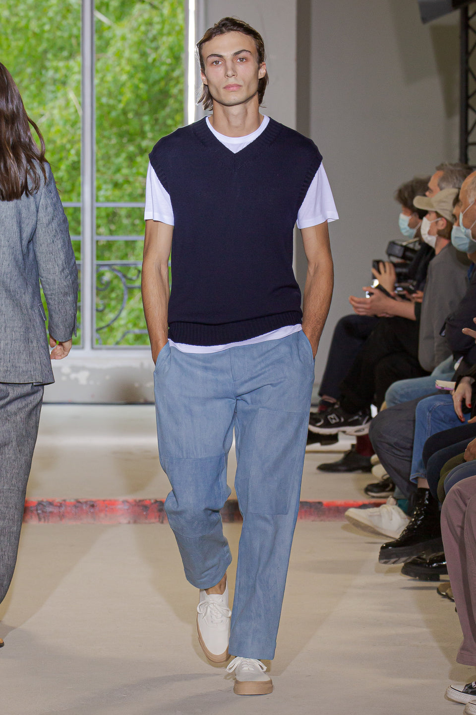 Look - 13