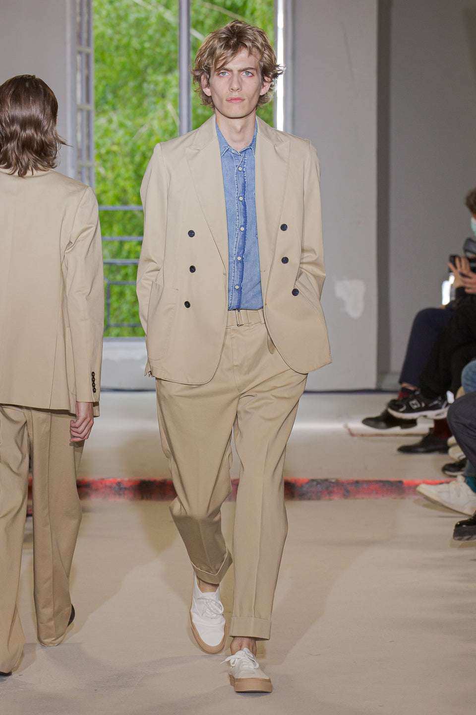 Look - 15