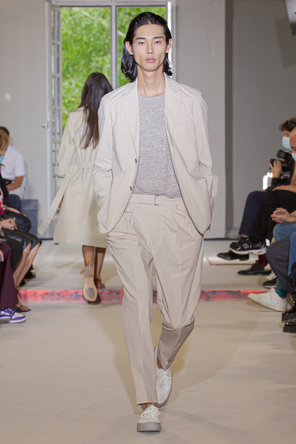 Look - 18