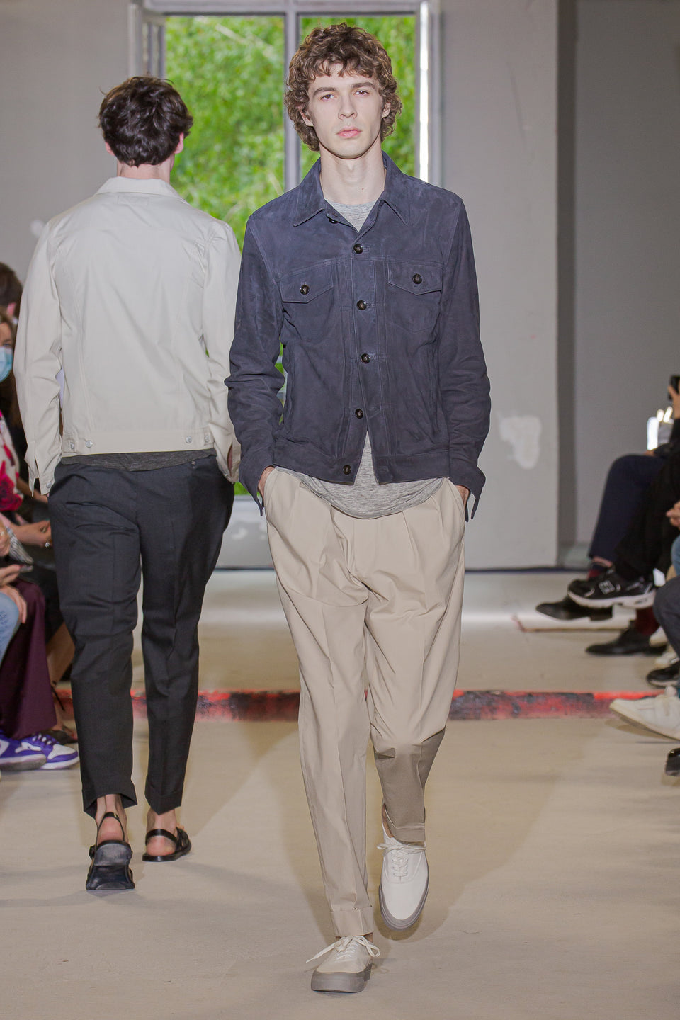 Look - 20