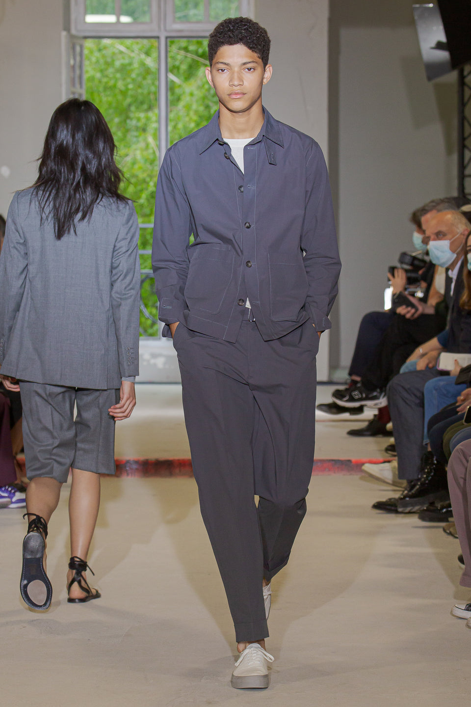 Look - 23