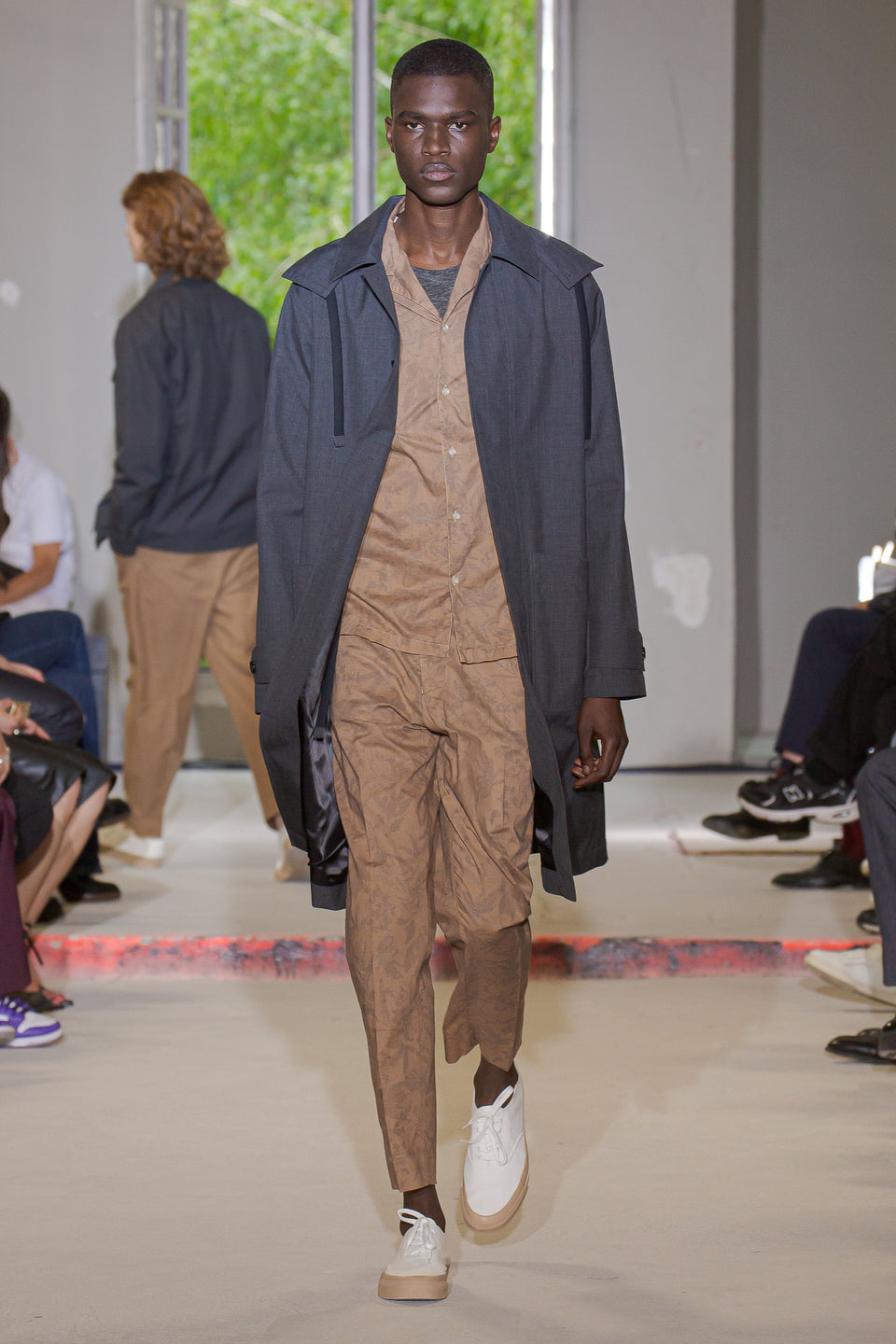 Look - 26
