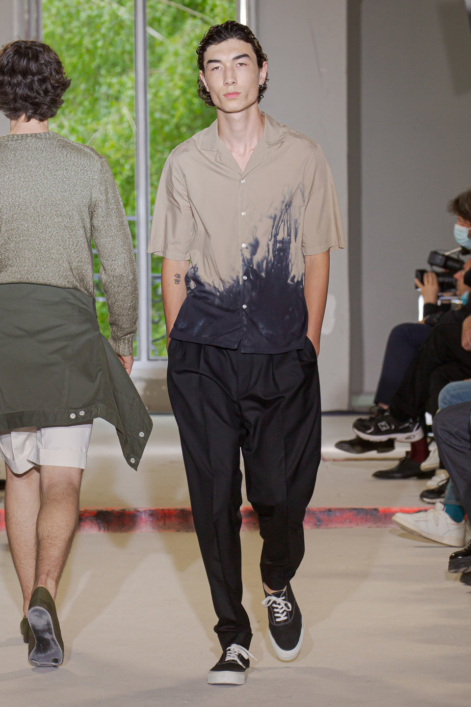 Look - 36