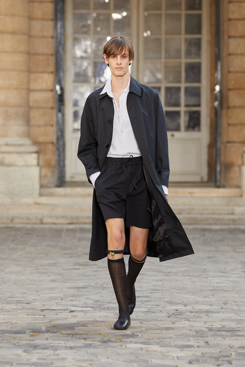 Look - 3