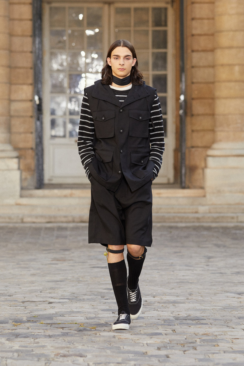 Look - 8