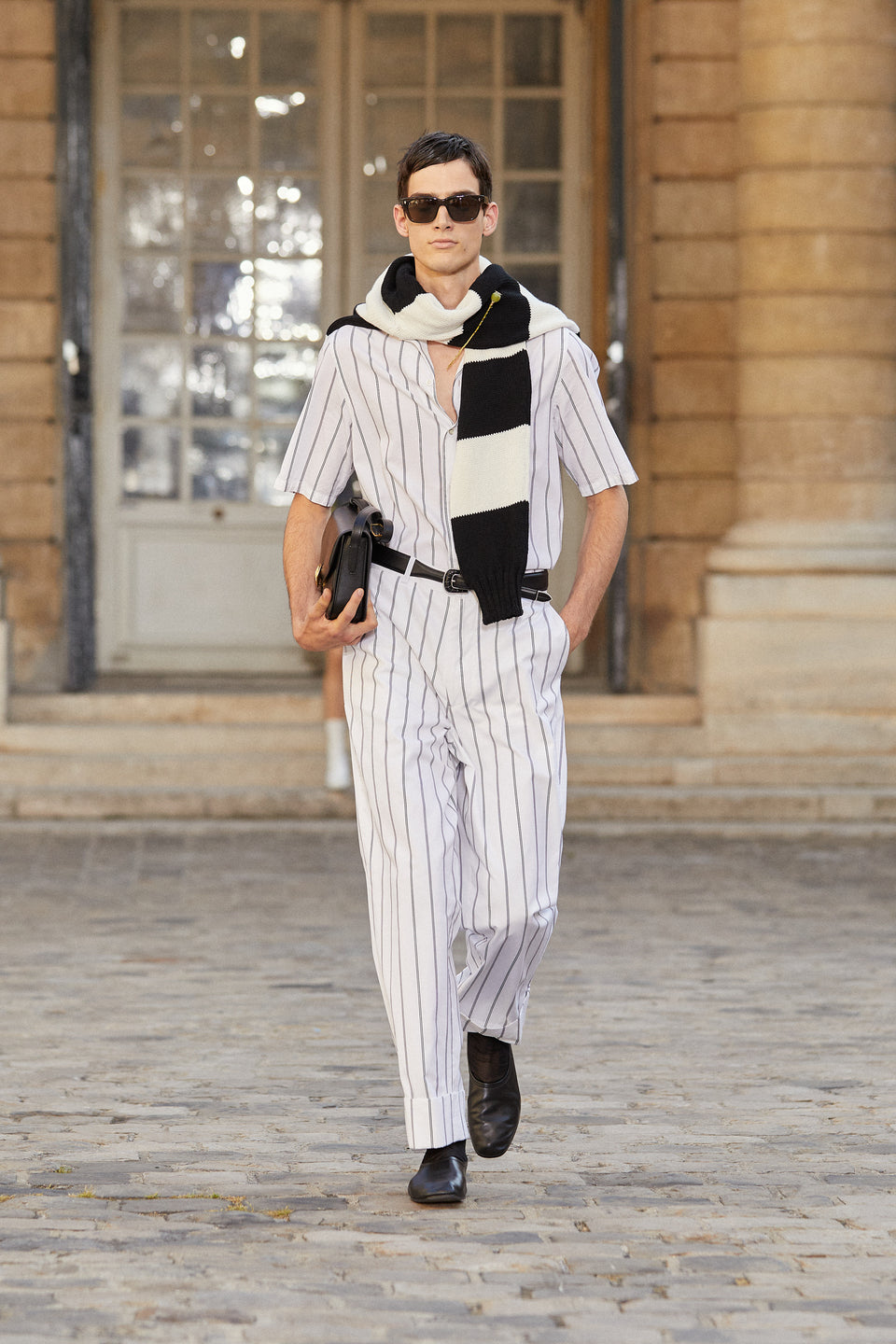 Look - 9
