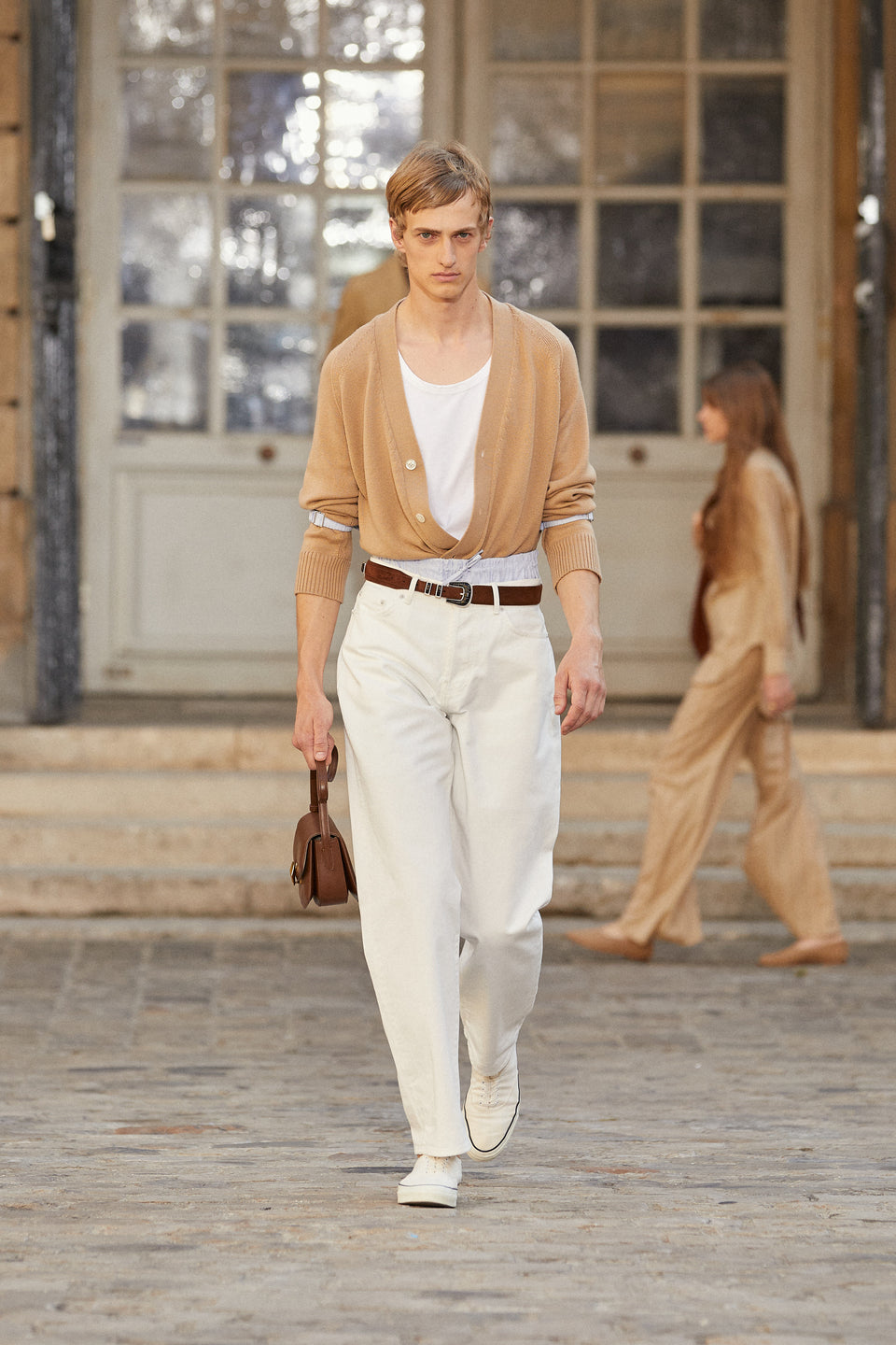 Look - 22