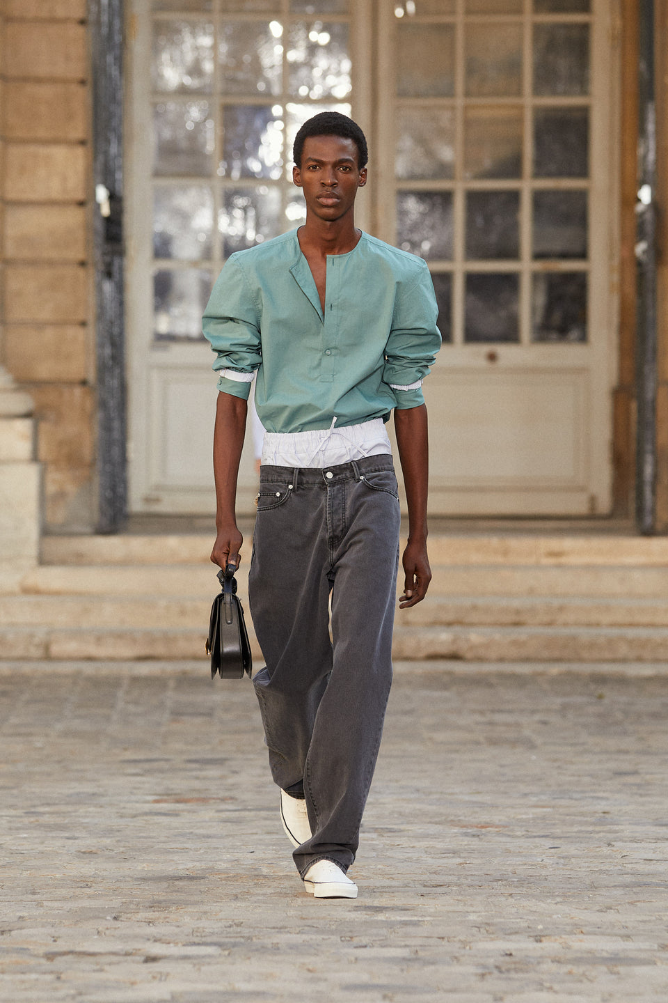Look - 25