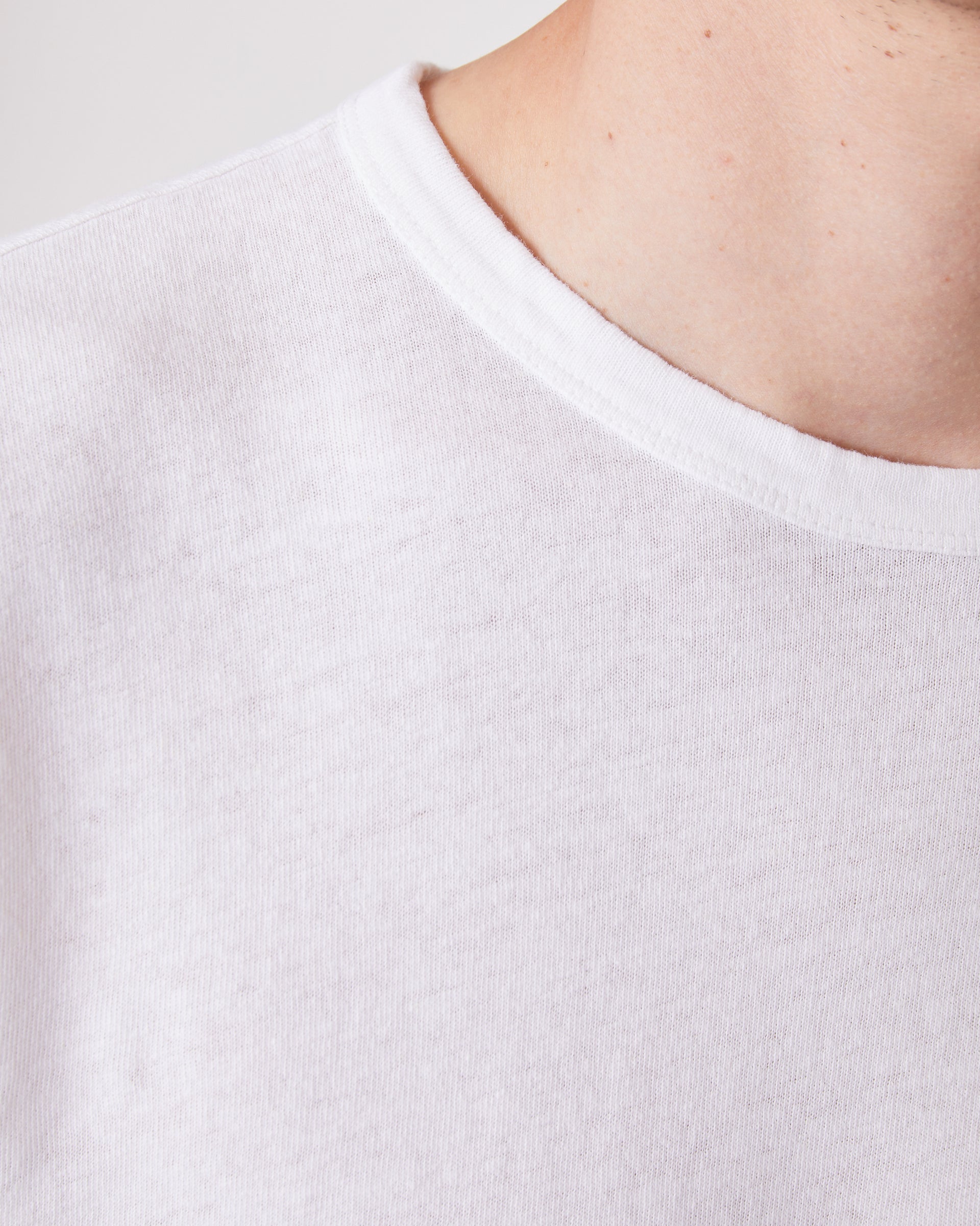 T-shirt 4 - Image 3