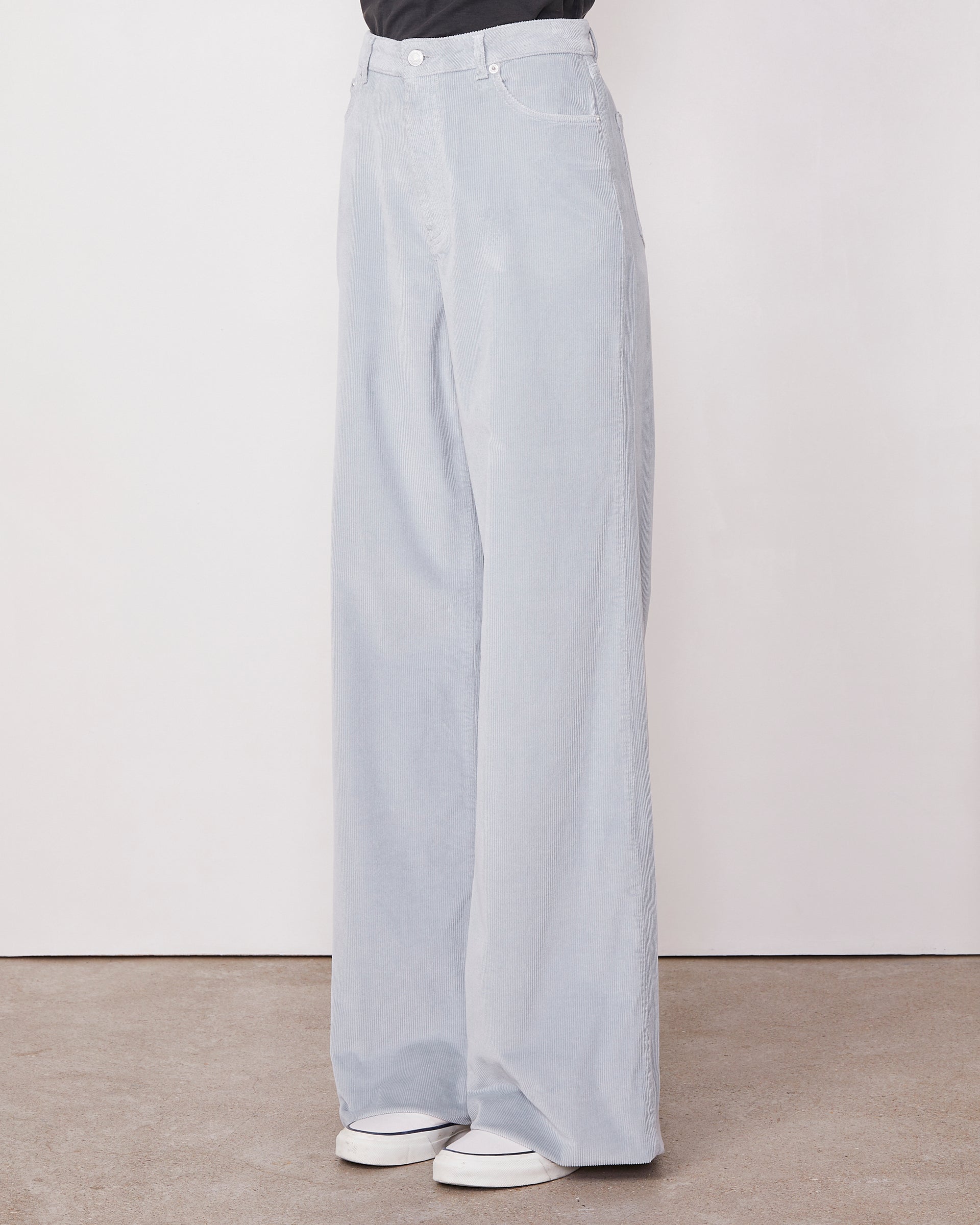 Jean romy 2 - Image 2