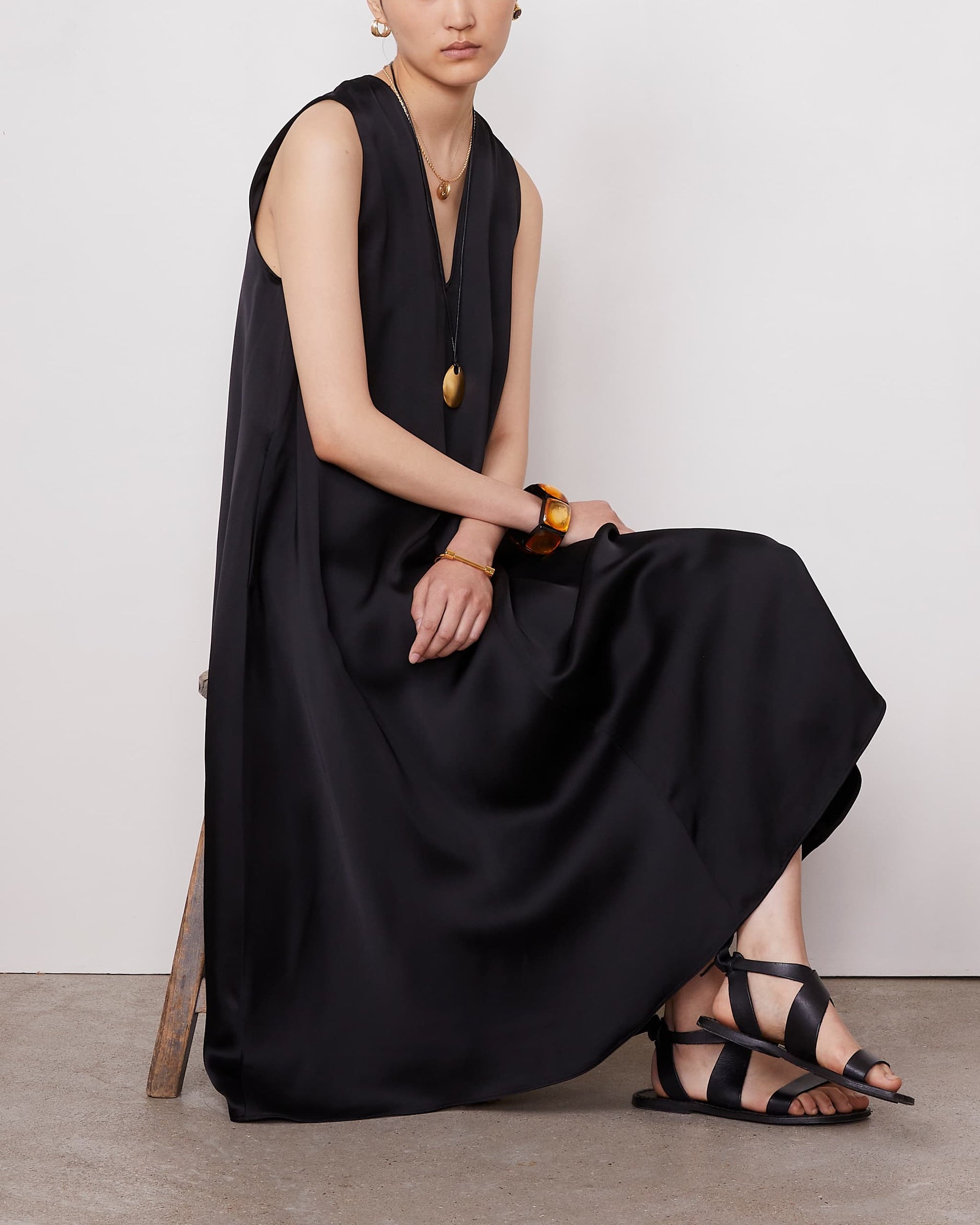 Robe ila 1 - Image 1