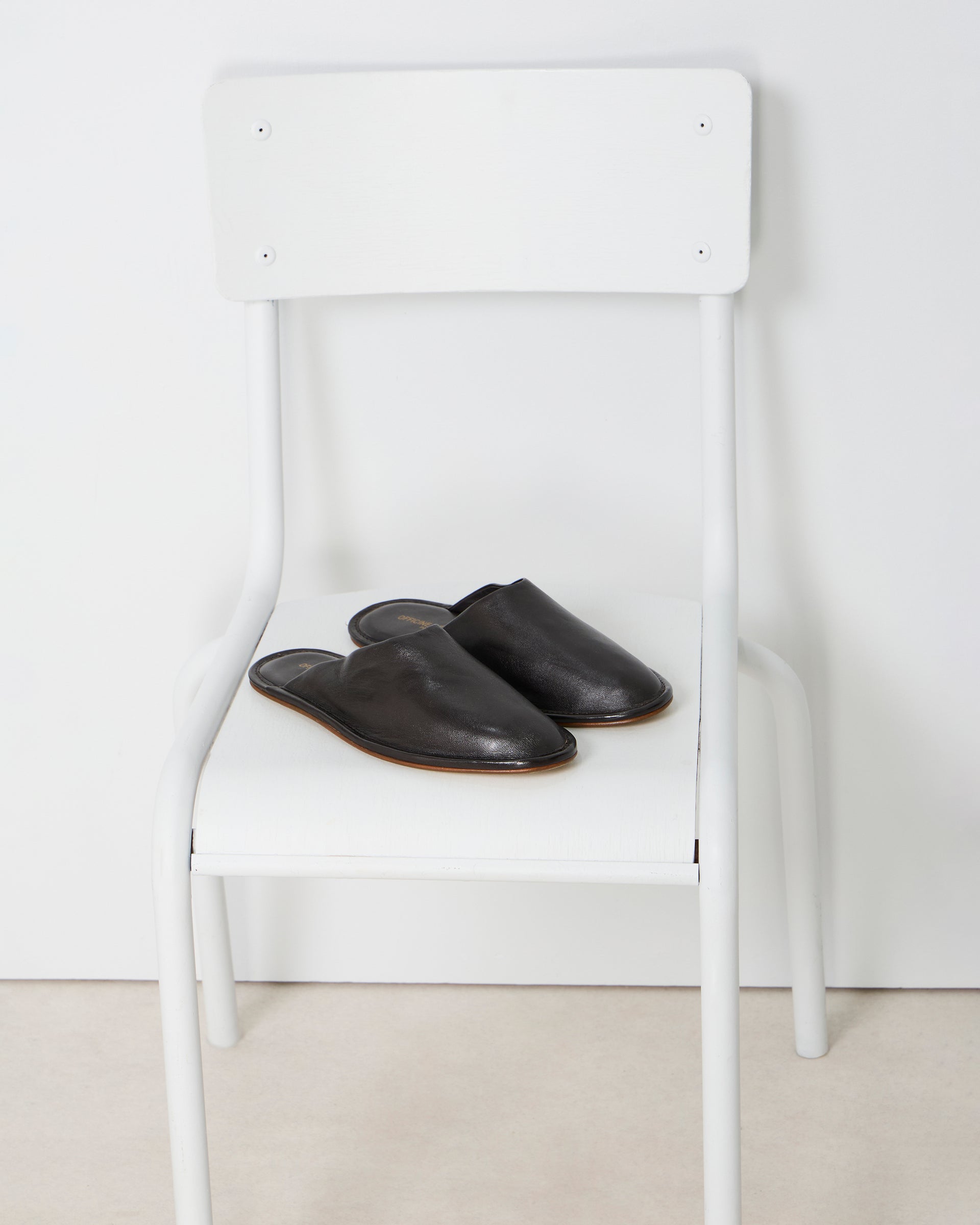 Slipper - Image 3