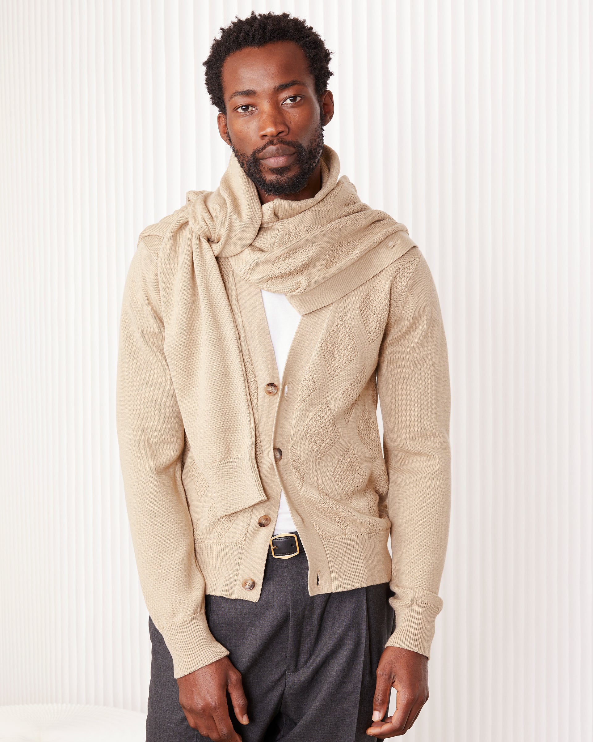 Cardigan miles - Image 4