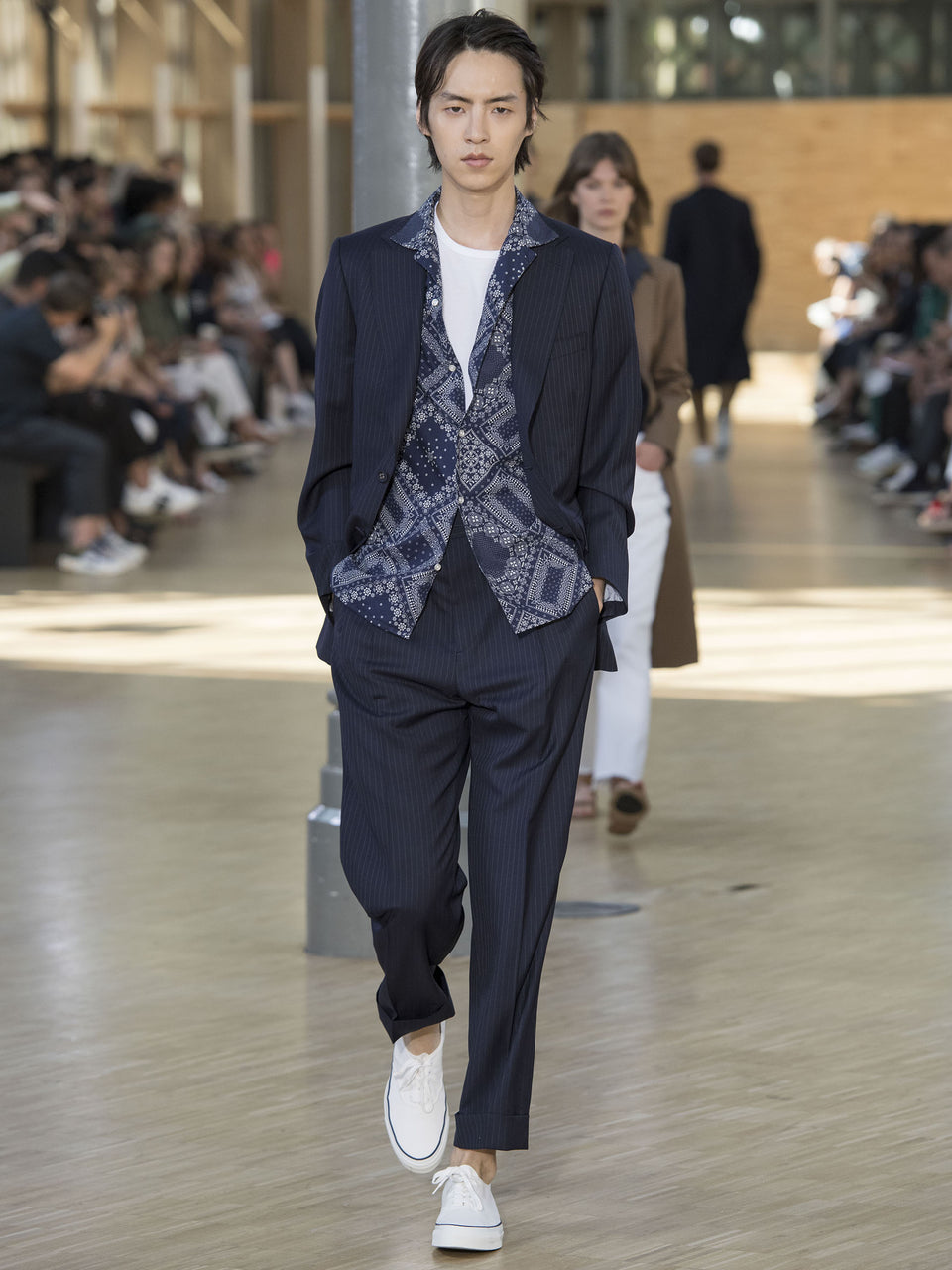 Look - 15