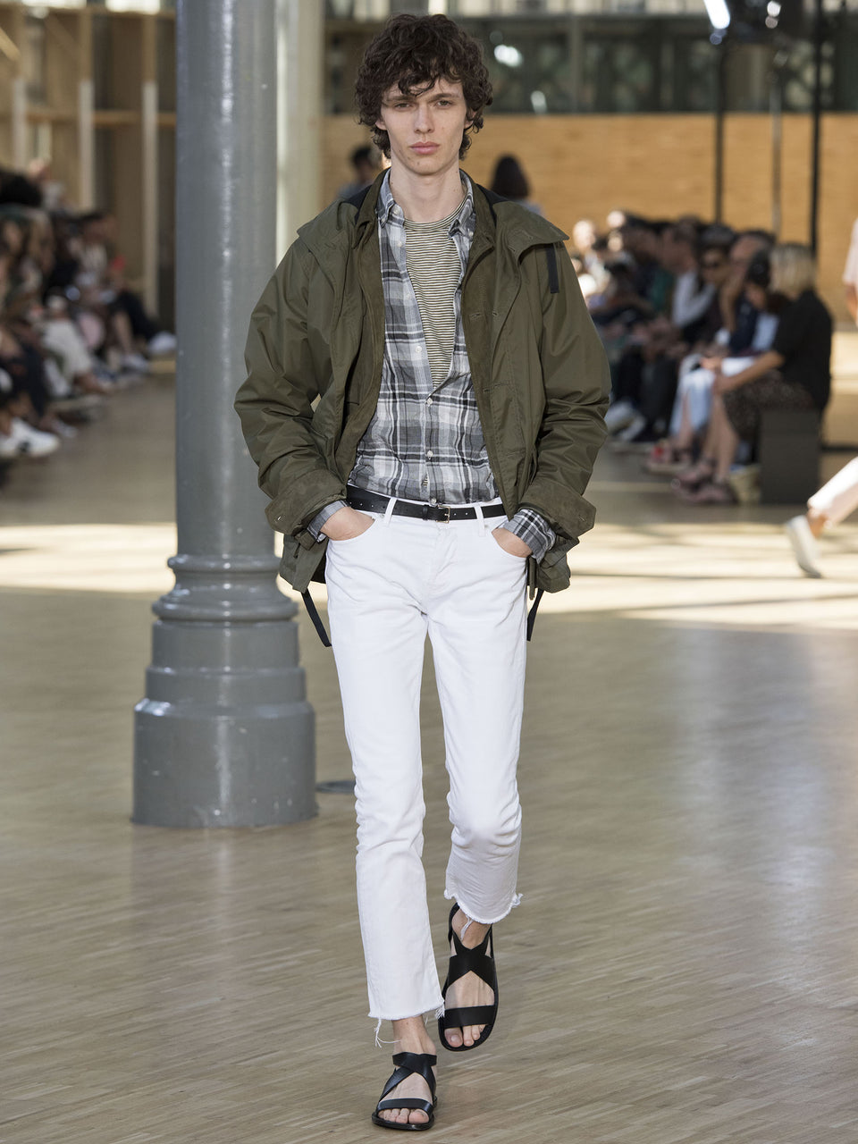 Look - 36