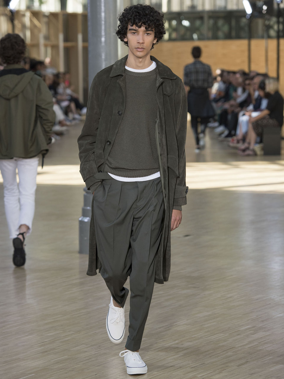 Look - 37