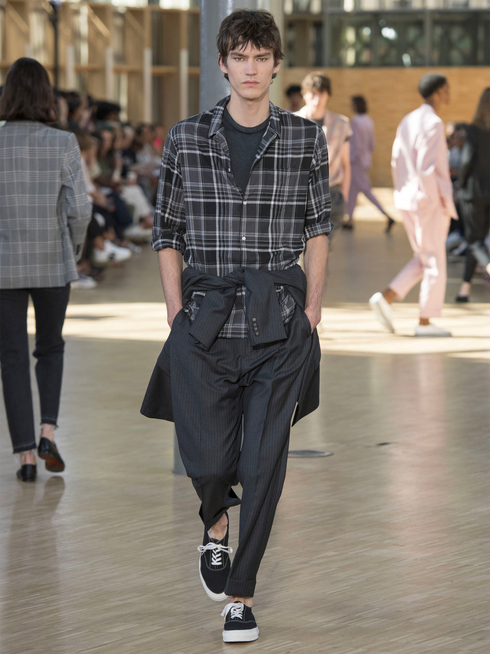Look - 40