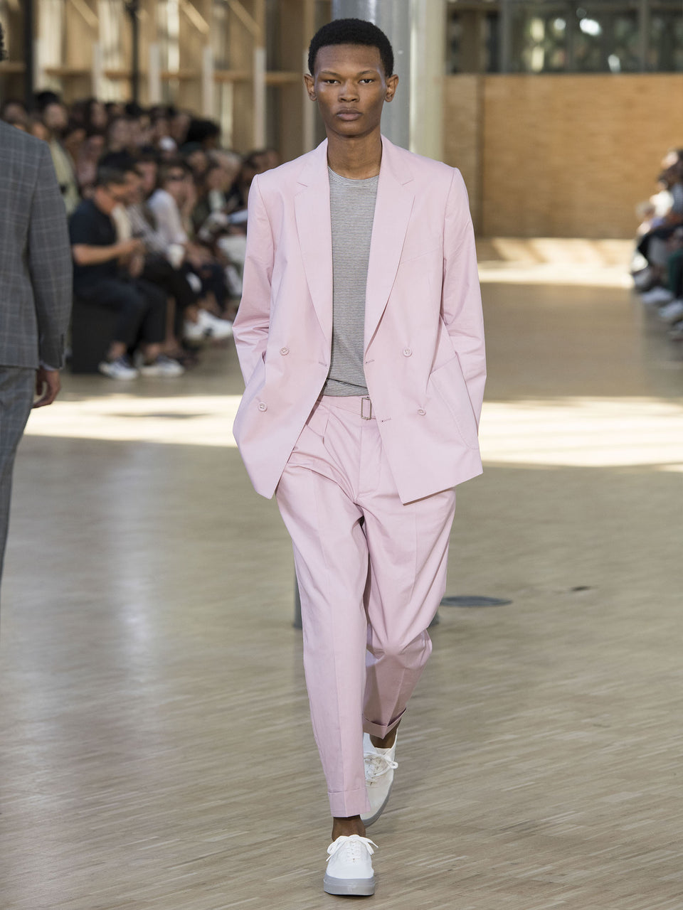 Look - 46